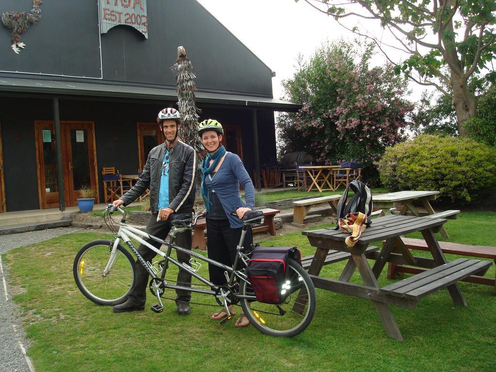 Olde Mill House B&B & Bike2Wine Cycle Hire Renwick Exterior photo